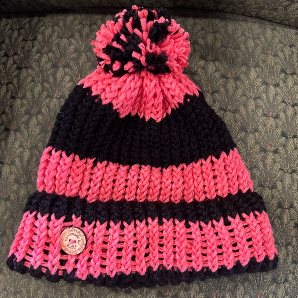 *NEW* hot pink  and Black hand knit Pom-Pom Beanie